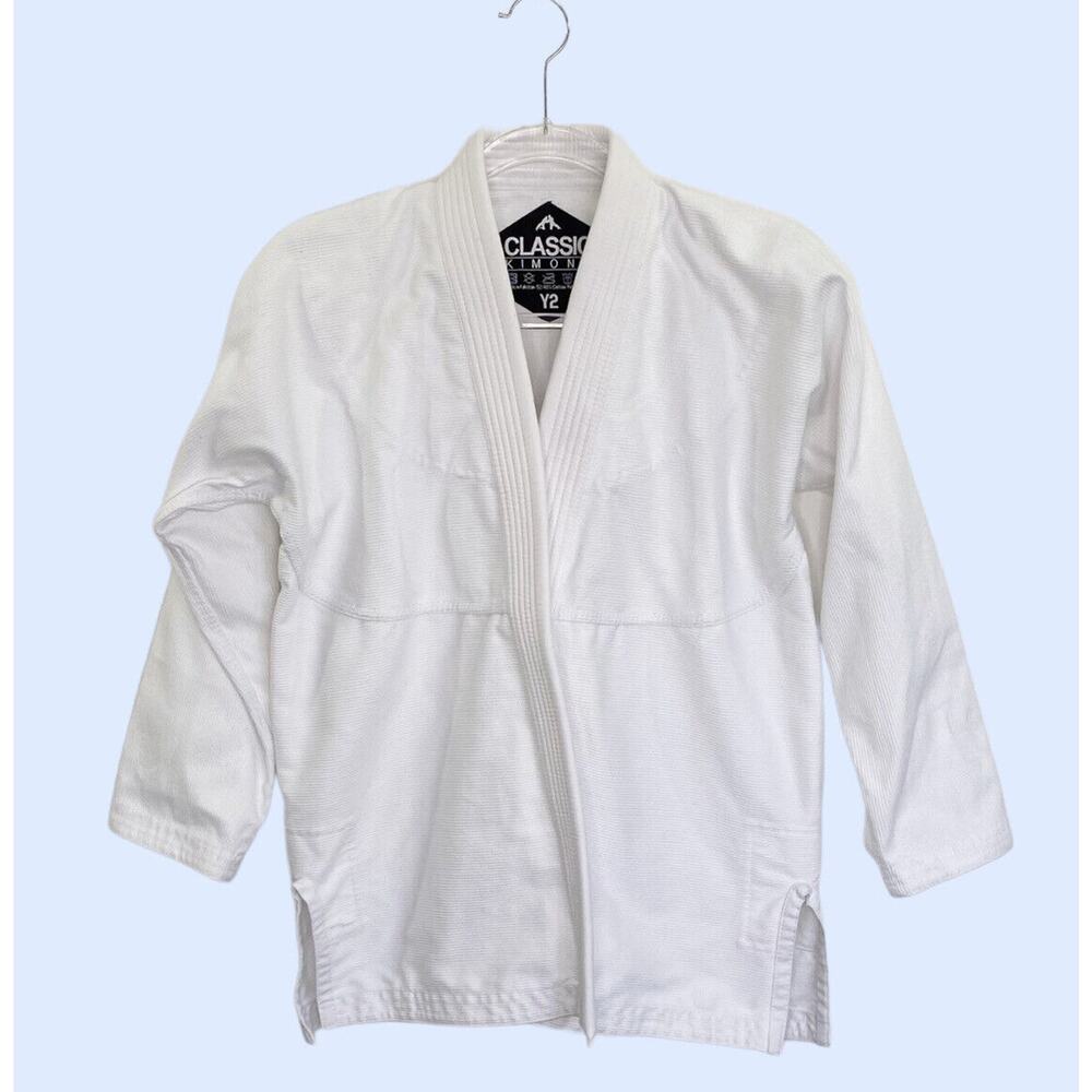 Classic Kimono Martial Arts White Top Size Y2 Pre-Shrunk White Cotton/Poly Blend